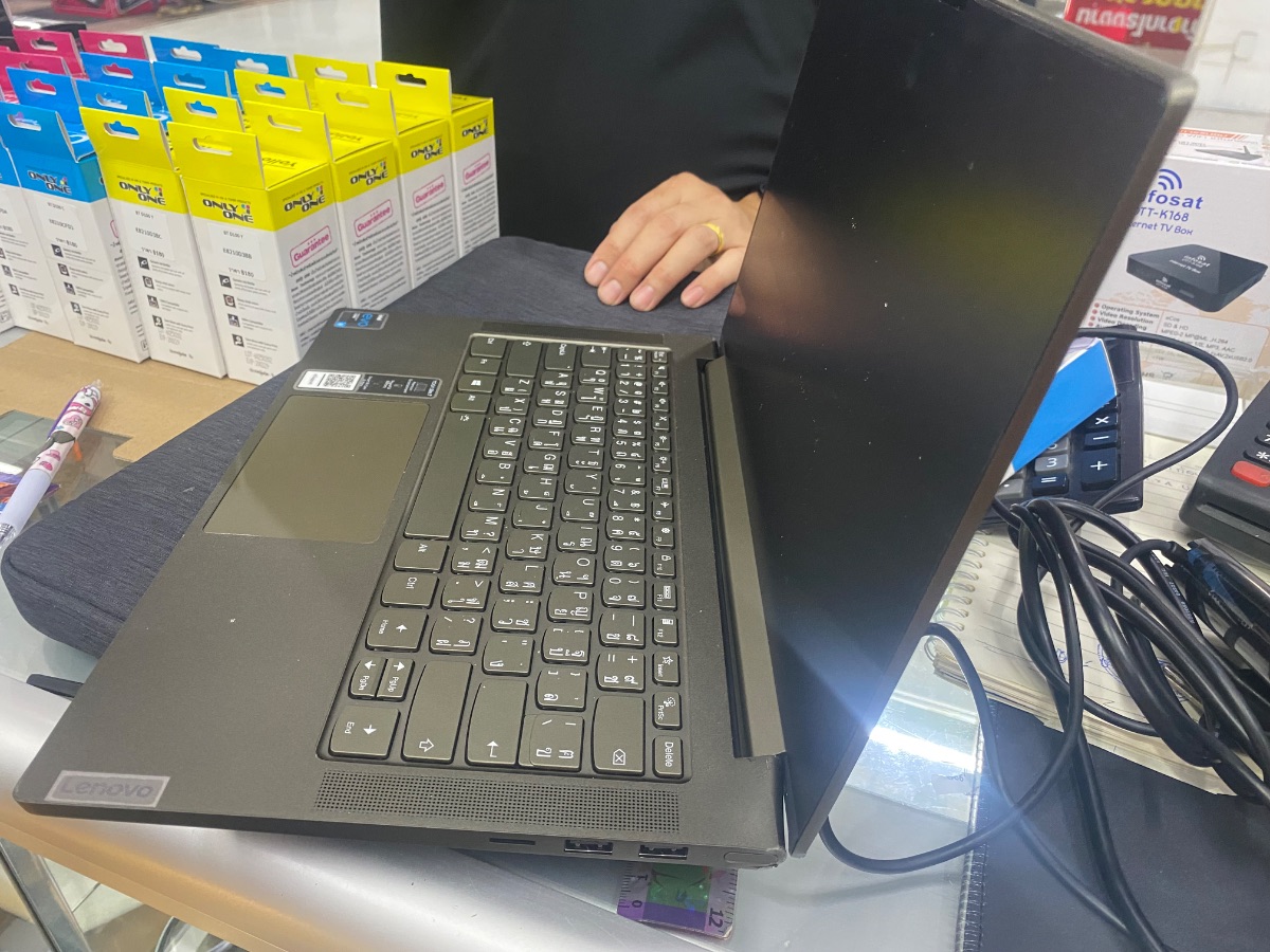 ซ่อม lenovo YOGA slim7
