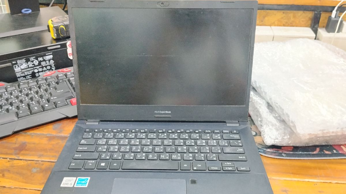 ซ่อม ASUS P2451F